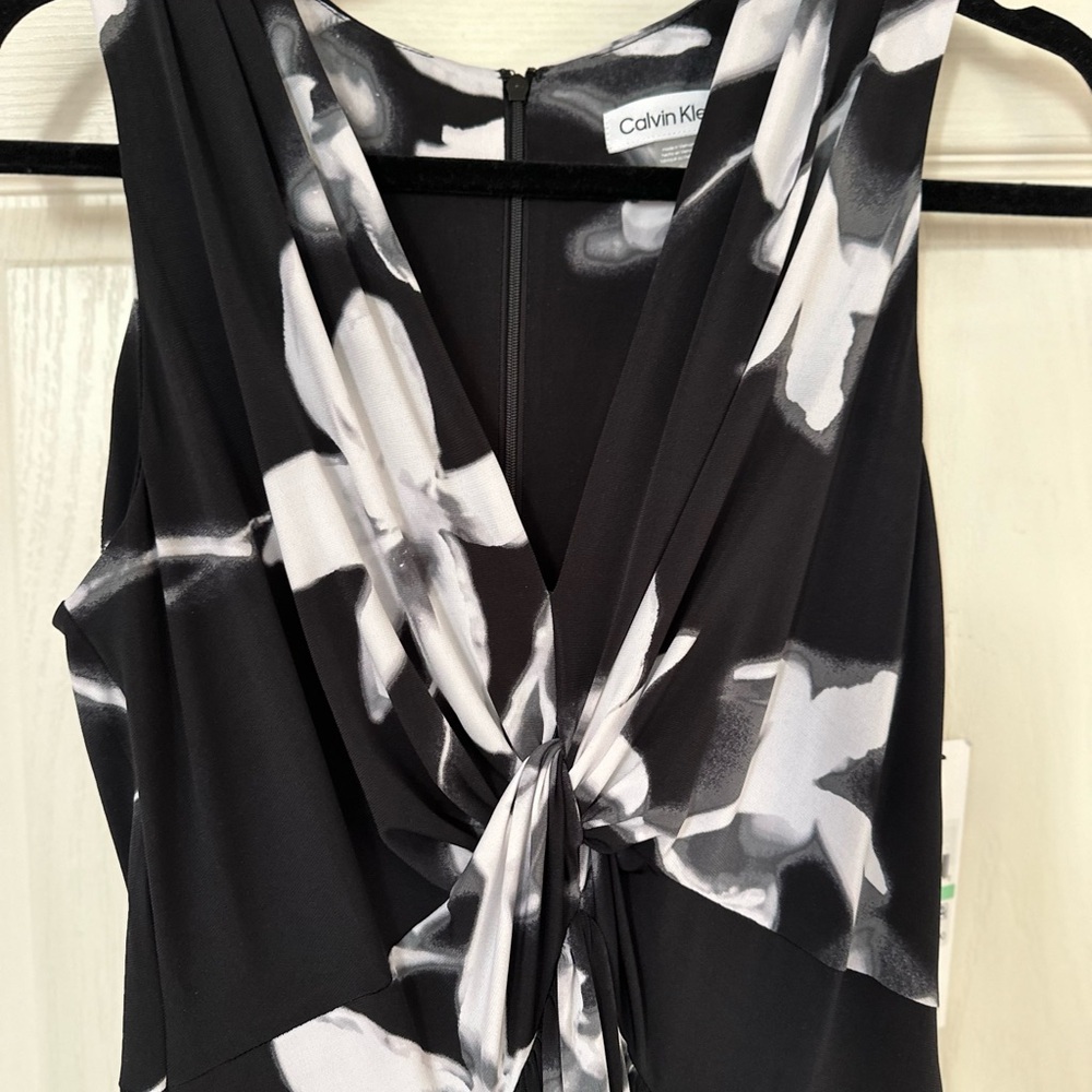 Calvin Klein V-Neck A-Line maxi dress Size 8 - Picture 6 of 8